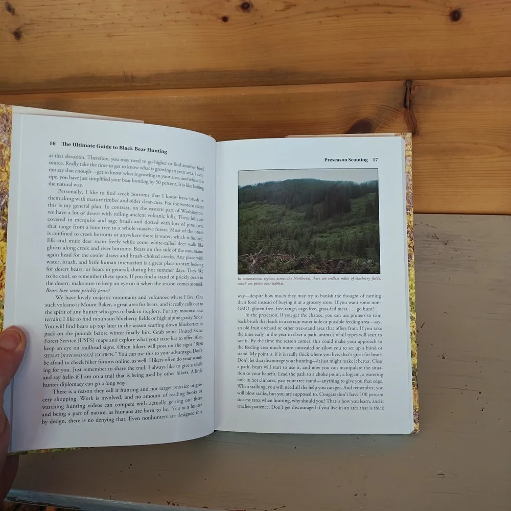 The Ultimate Guide to Black Bear Hunting Hardcover Boze, Douglas 9781510709799